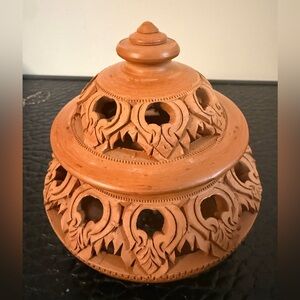 Handcrafted Terracotta Decorative Pot Pottery Terracotta Bowl with Lid Clay Thai